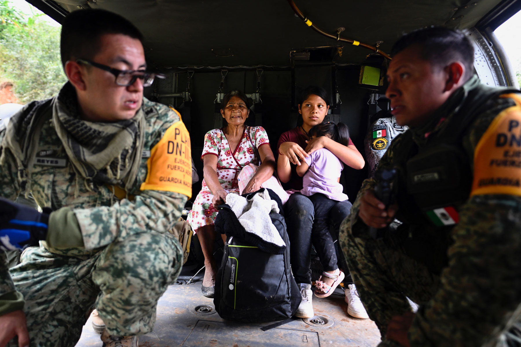 CDATA[
Las fuertes lluvias de octubre le han pasado la factura a la población vulnerable de Veracruz, Hidalgo, Puebla, Querétaro y San Luis Potosí , quienes en menos de 10 días vieron afectadas su viviendas y principales fuentes de ingresos. La tragedia ha movilizado a la ciudadanía y al gobierno federal para tratar de ayudar a los damnificados a superar esta tragedia, la cual tendrá un impacto en las economías familiares y estatales.
Tragedia Impacto económico
![