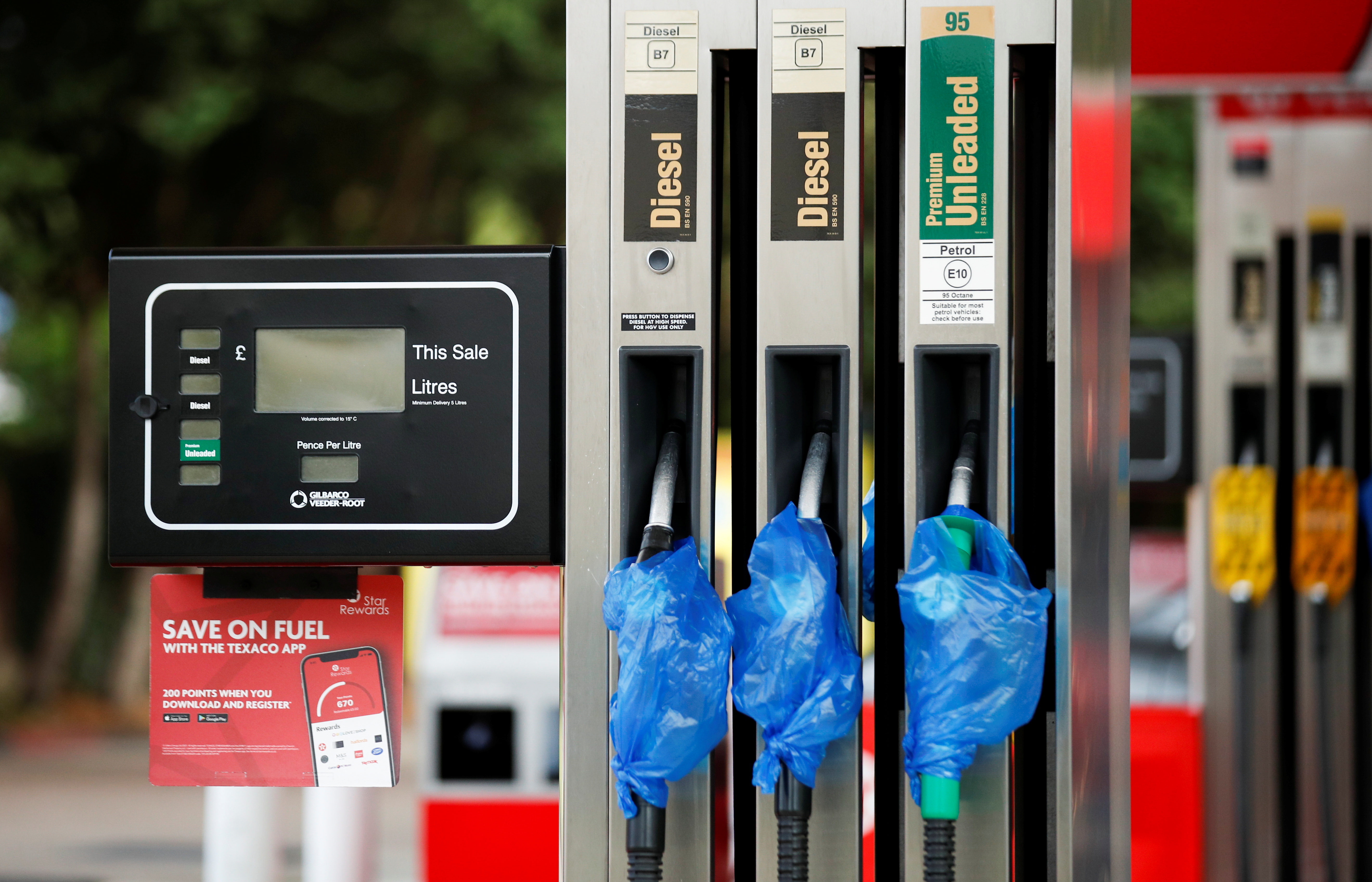 Reino Unido envía a los soldados a solucionar la crisis de gasolina - Vimarsana News