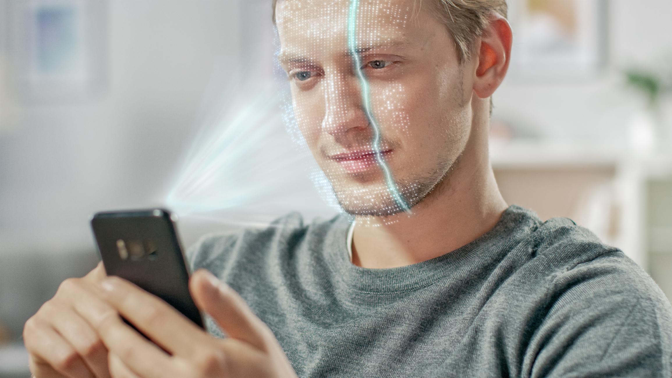 CDATA[
Spotify implementará una nueva forma de verificación para quienes accedan a contenido marcado como exclusivo para adultos . El proceso comenzará con un escaneo facial que permitirá estimar la edad del usuario. Esta decisión se enmarca en un contexto legal que ha presionado a diversas plataformas digitales para fortalecer sus filtros de edad. El cambio también prevé sanciones para quienes no confirmen su edad conforme a los términos de uso del servicio.
Cómo funciona el nuevo escaneo facial en Spotify
![