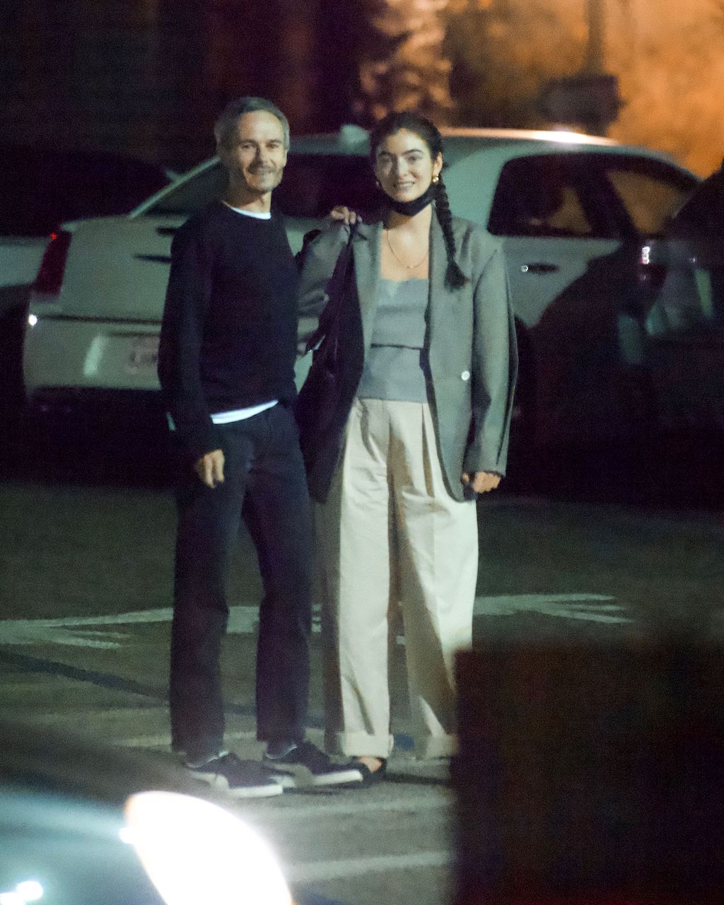 Lorde es captada por primera vez con su novio 17 años mayor - Vimarsana News