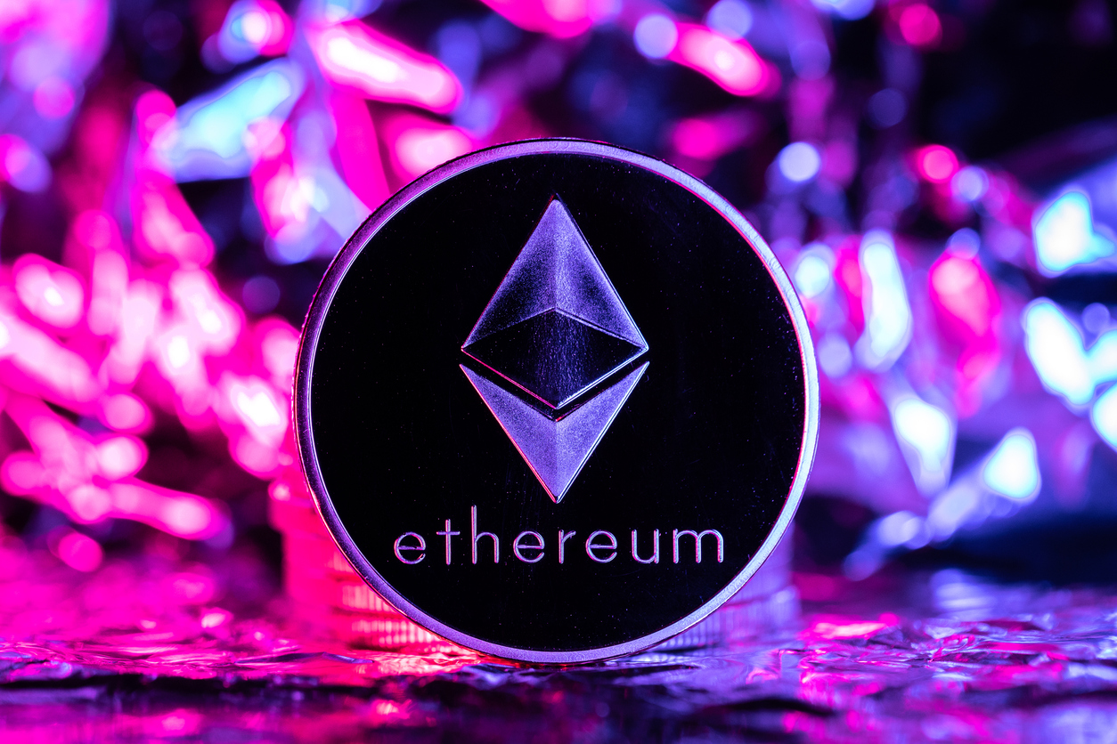 Qué es la criptomoneda ethereum y cómo funciona?