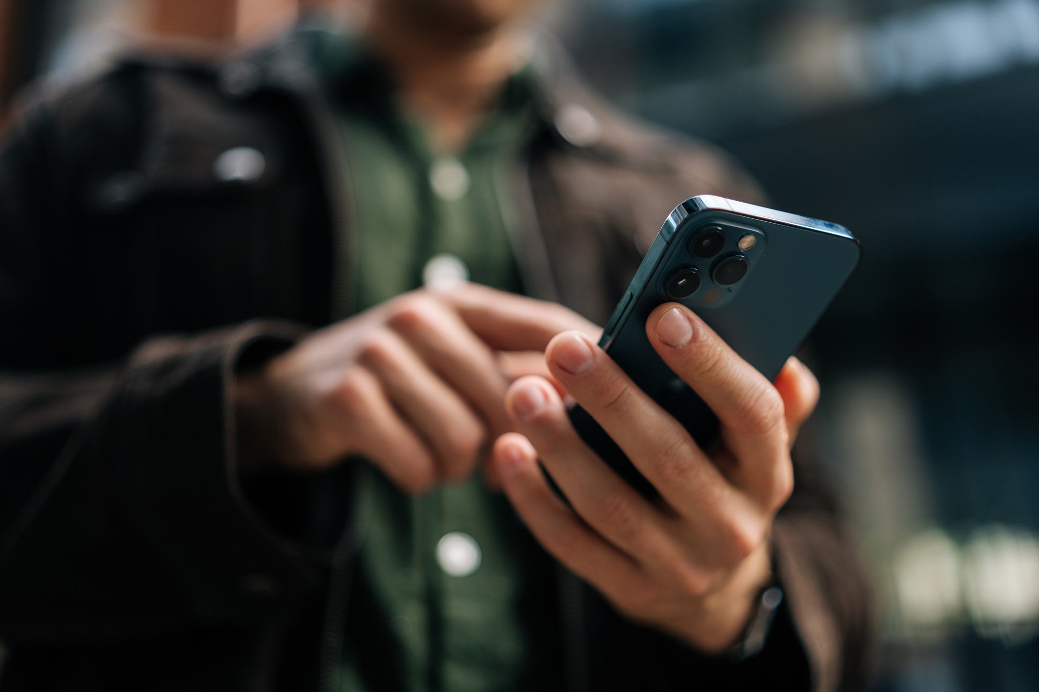 CDATA[
A partir de octubre de 2025, WhatsApp dejará de funcionar en ciertos teléfonos, ya que la aplicación modificará sus requisitos y solo operará en sistemas operativos más recientes.
¿Qué celulares dejarán de recibir soporte de WhatsApp?
![