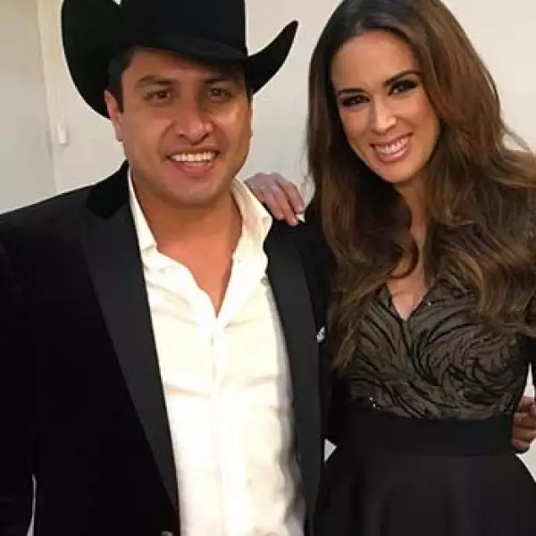 Julion Álvarez y Jacky Bracamontes