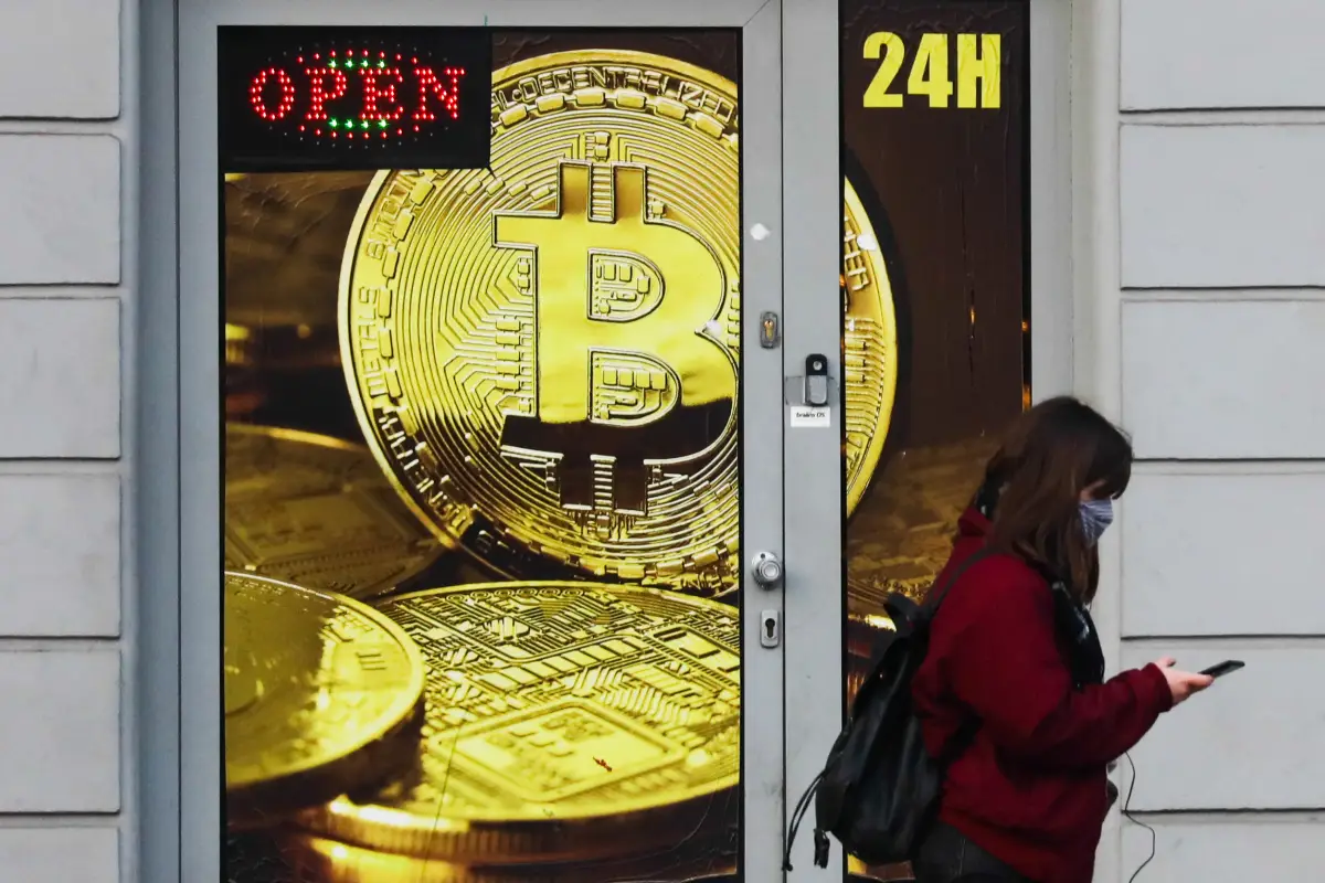 Las criptomonedas como el bitcoin sufren grandes cambios en sus precios en Bolsa.