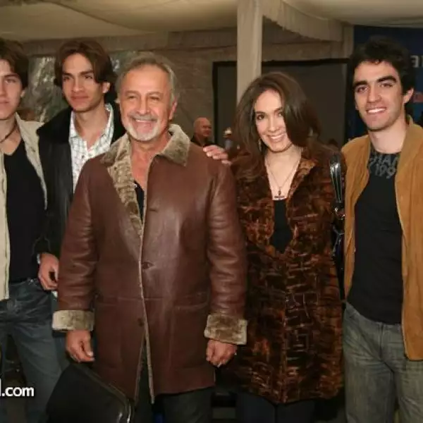 Daniel Pedrero,Francisco Pedrero,Alfonso Pedrero,Gabriela Pedrero,Alfonso Pedrero