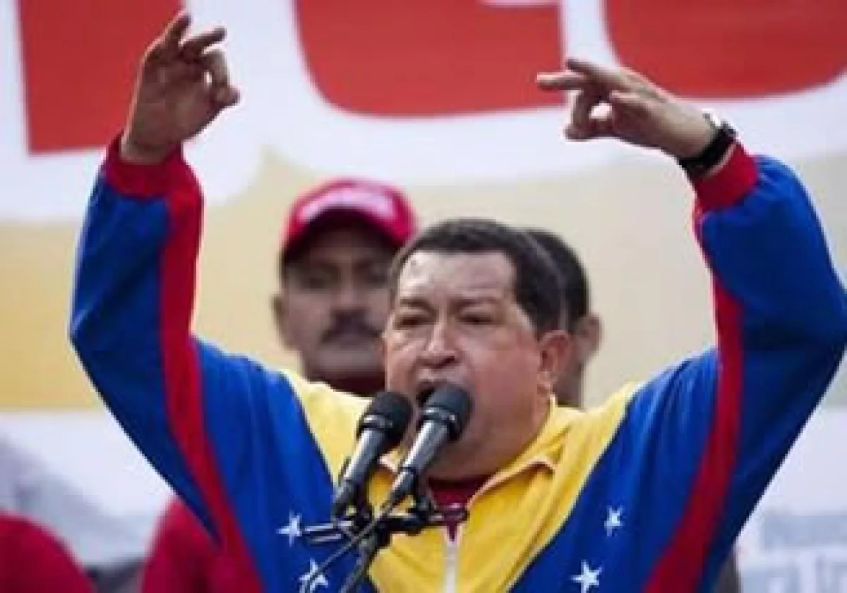 “Si el Banco Provincial no está dispuesto a cumplir con las leyes, comience usted a entregármelo†dijo Chávez. (Foto: Reuters)