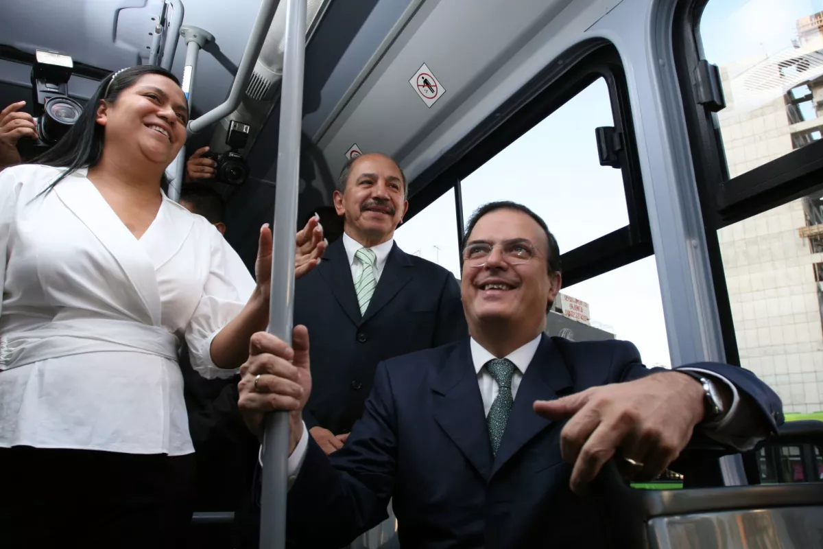 Marcelo Ebrad Casaubón y Ariadna Montiel