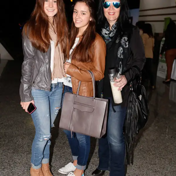 Paula Hool,Isabella Gross e Isabel Guerrero