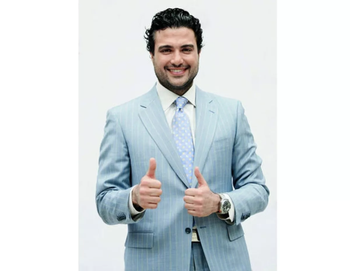 El popular actor mexicano externó su apoyo a Miguel Ángel Mancera, virtual candidato del PRD al GDF.