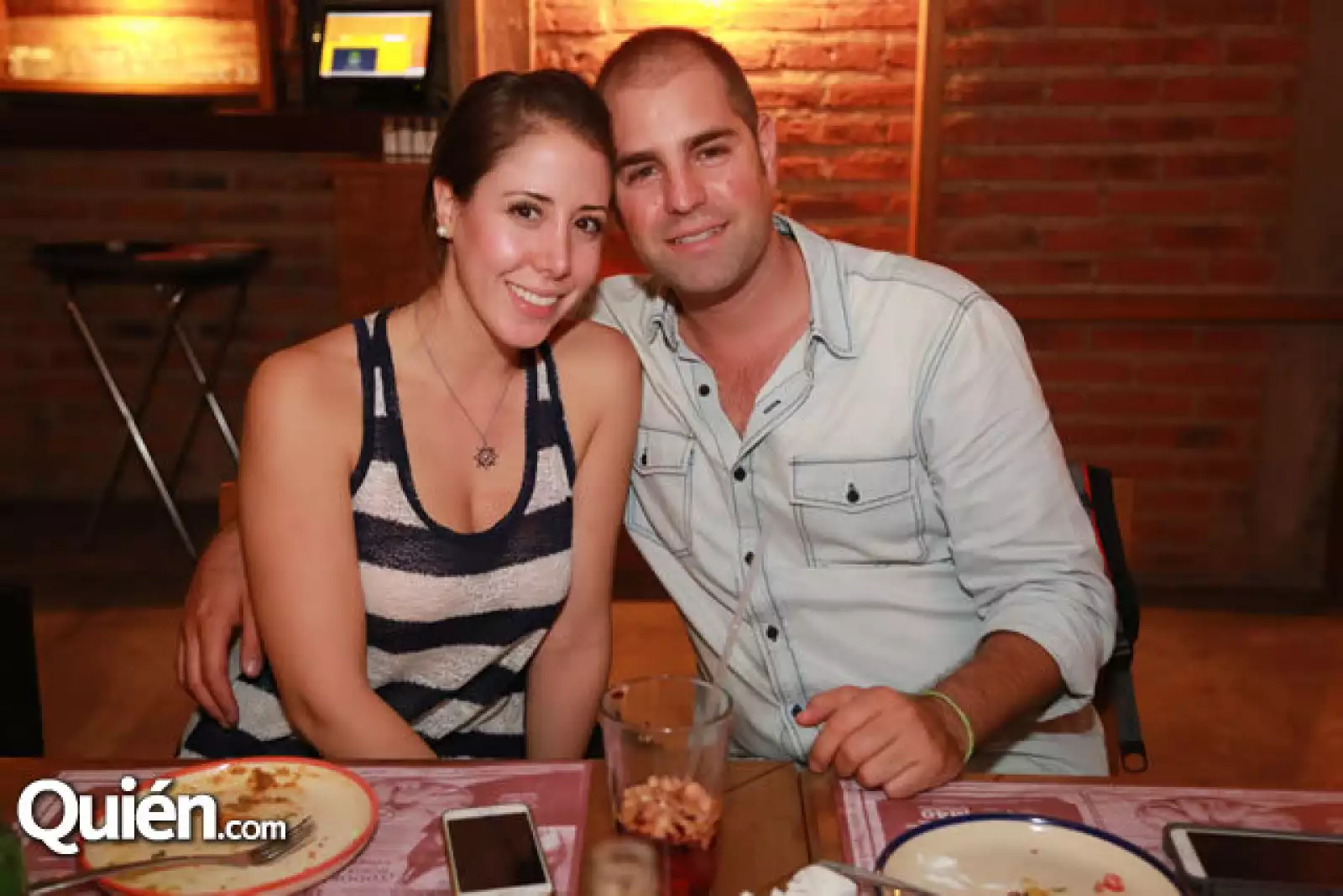 Paola Oropeza y Daniel Ramírez