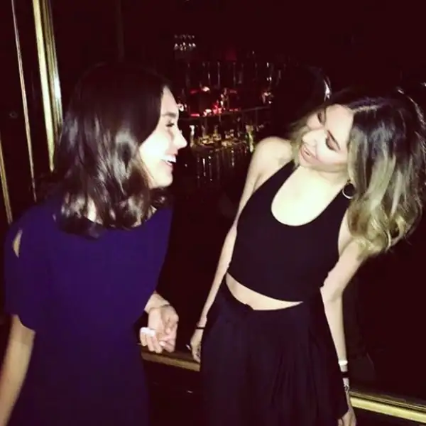 Ana Guadalupe Hank y Michelle Porras lo pasaron bomba en París.
