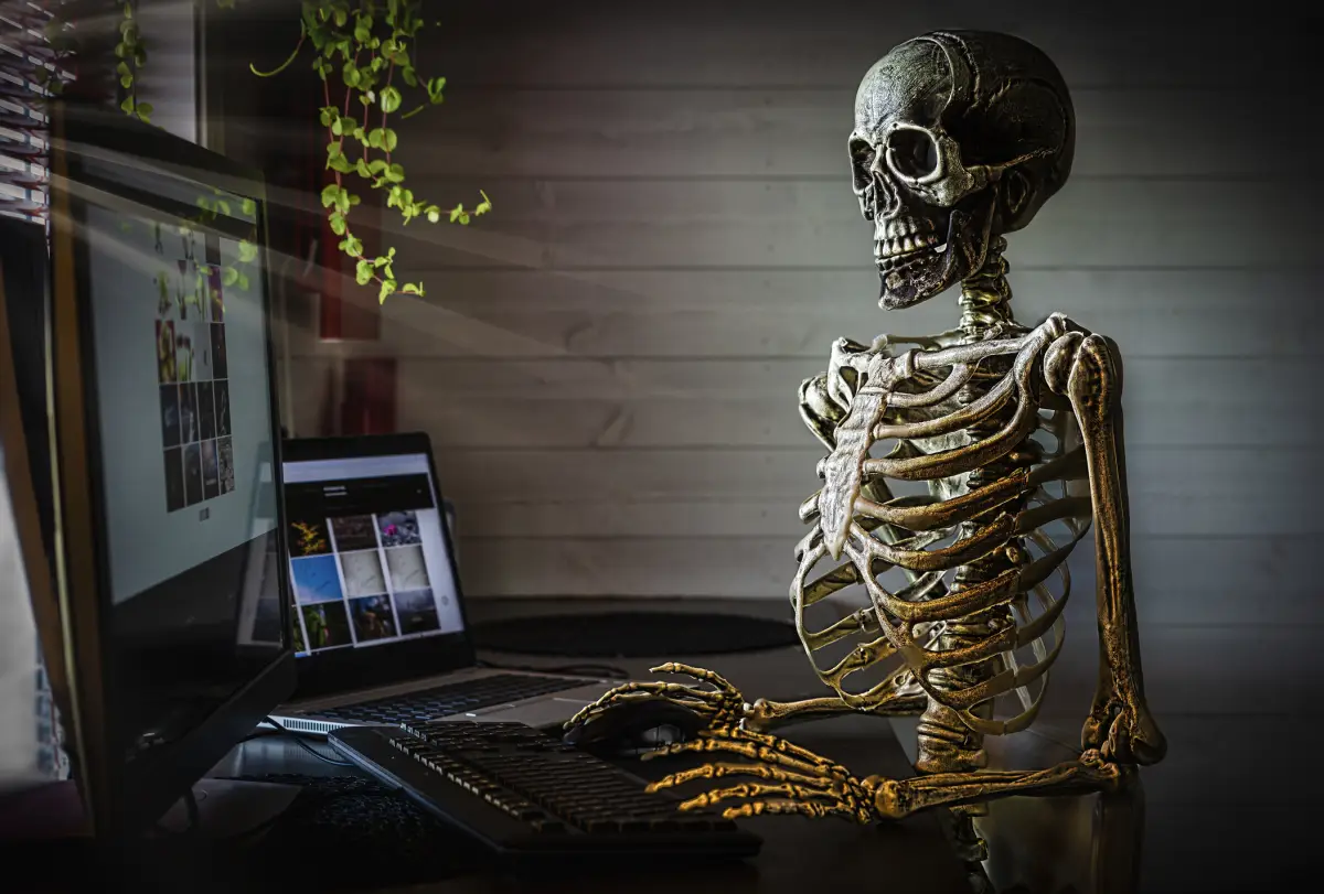 que-pasa-redes-sociales-persona-cuando-muere