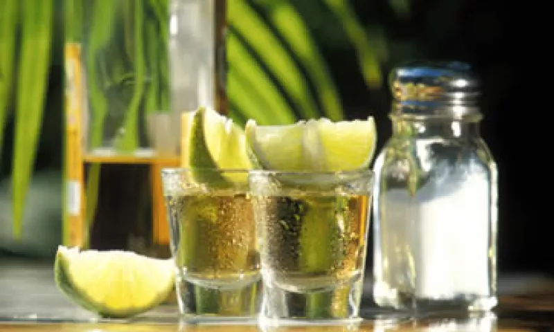 Diageo tiene acuerdos por las marcas de tequila Peligroso y DeLeon. (Foto: Getty Images)