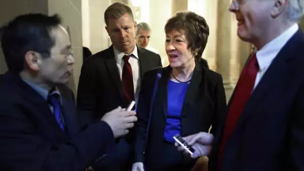 La senadora republicana y su compañero demócrata Joe Manchin tienen una propuesta que crecería el techo de deuda hasta enero.