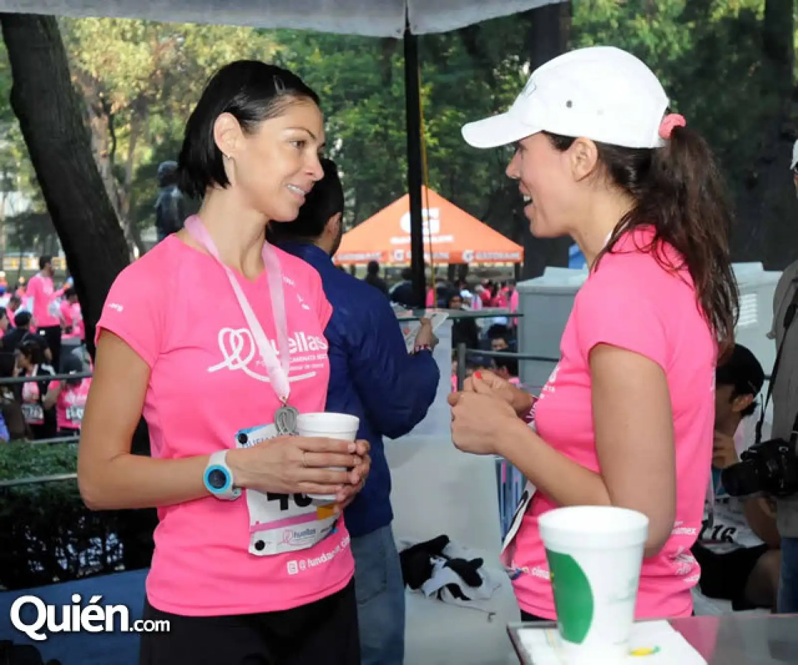 Celina Del Villar, Raquel Henares