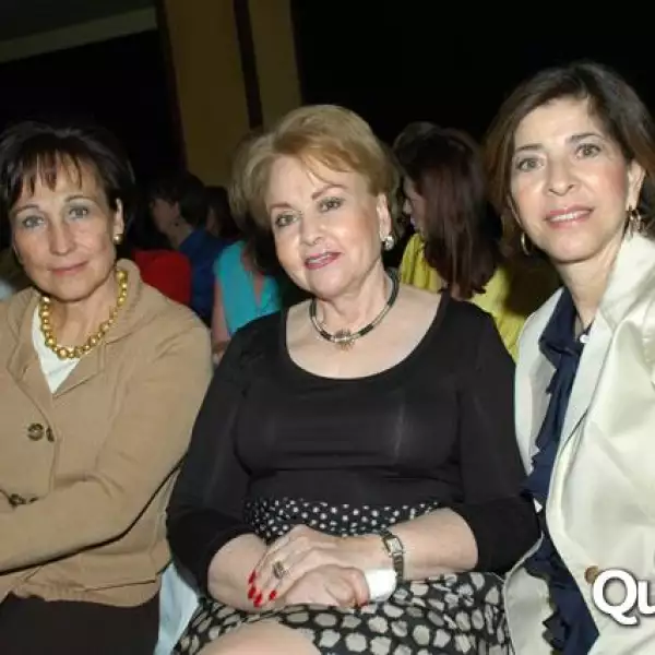 Desfile Elda Watanabe