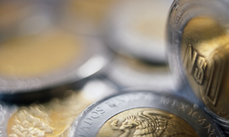 El peso será valuado, en promedio, en 12.50 unidades por dólar, estimó la firma. (Foto: Getty Images)