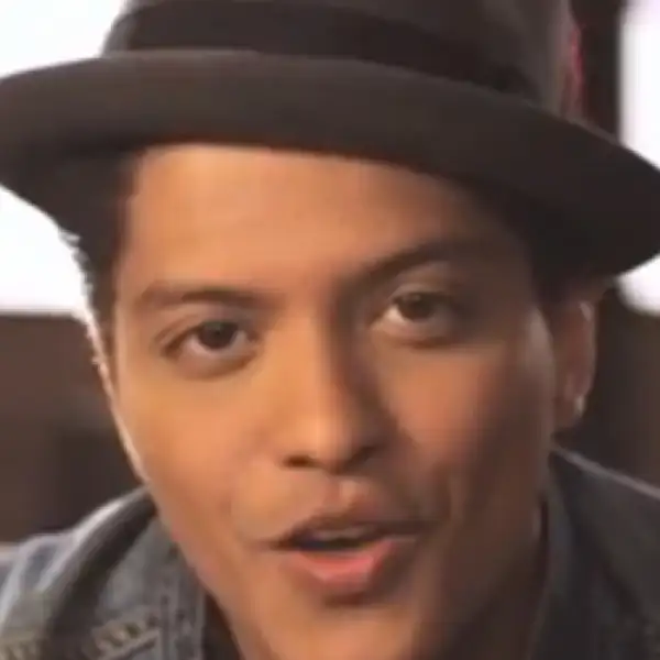 Bruno Mars - Just The Way You Are -