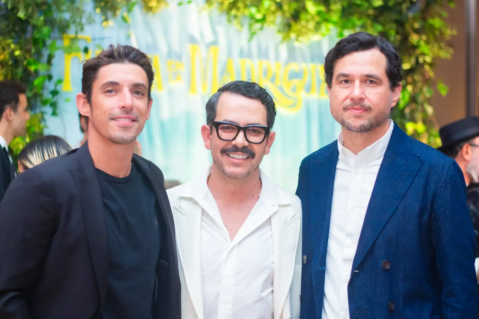 ALFOMBRA ROJA Y COCTEL FIESTA EN LA MADRIGERA
