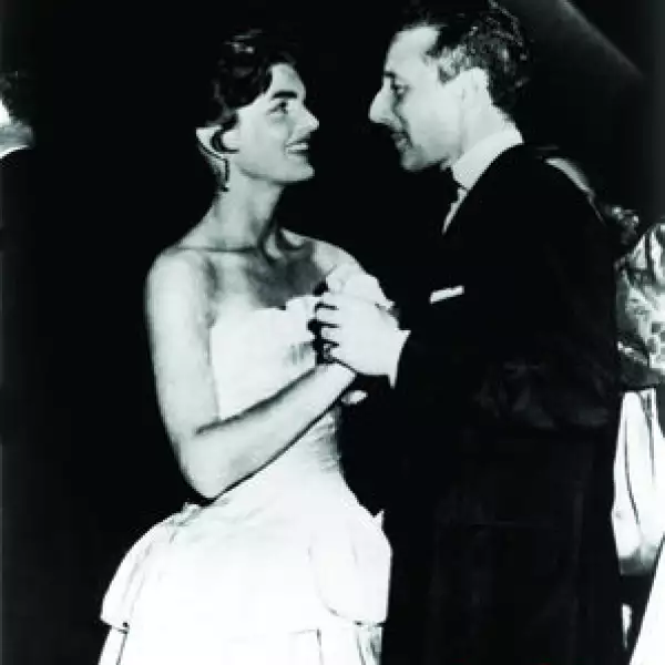 Jacqueline Kennedy, Oleg Cassini
