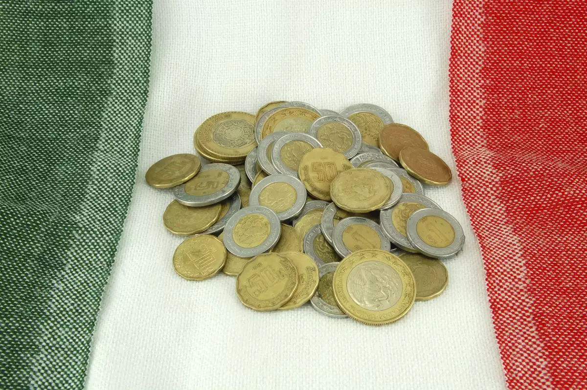 El Producto Interno Bruto creció 2.5% en todo 2015, según el Inegi.