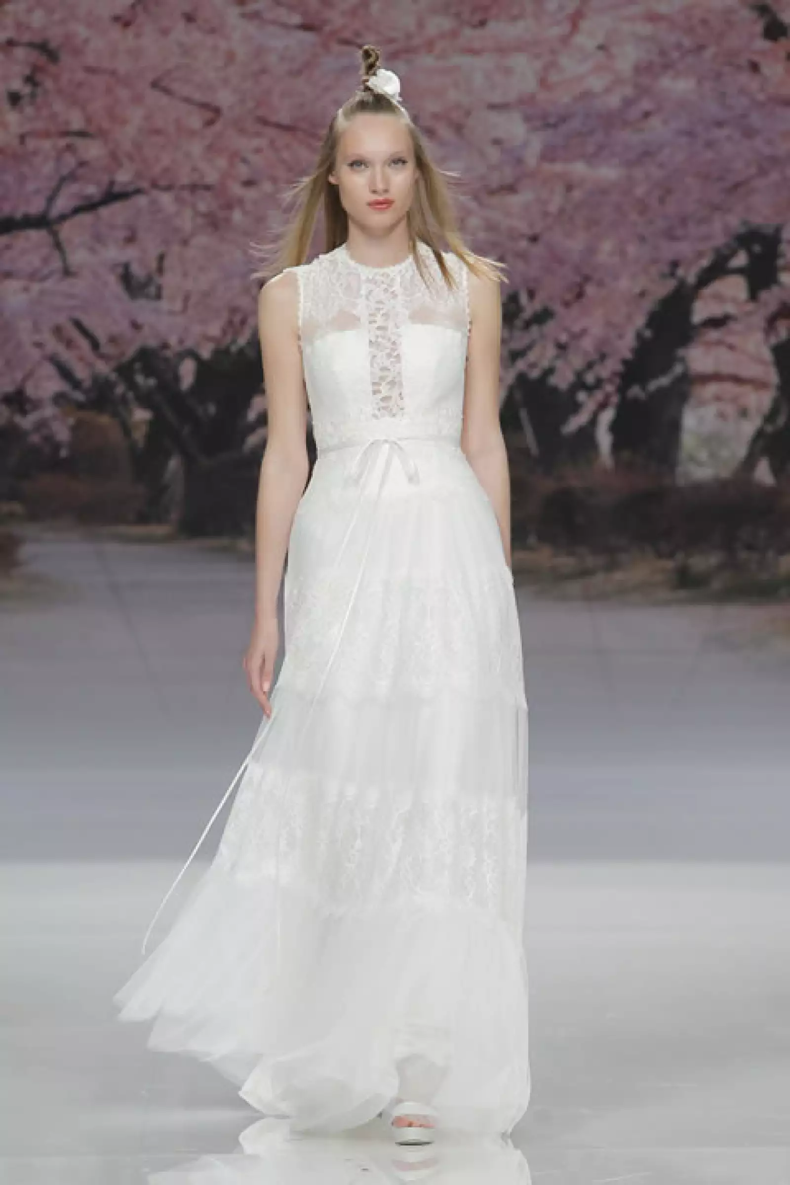 El look de maquillaje también remitía a tradiciones orientales.