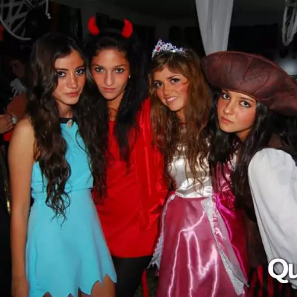 Fiesta de disfraces de parejas