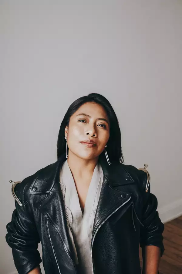 Nuria Lagarde para ELLE México