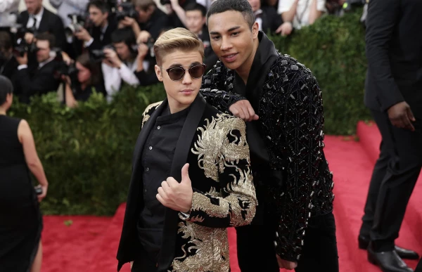 JUSTIN-BIEBER-MET-OLIVIER-ROUSTEING