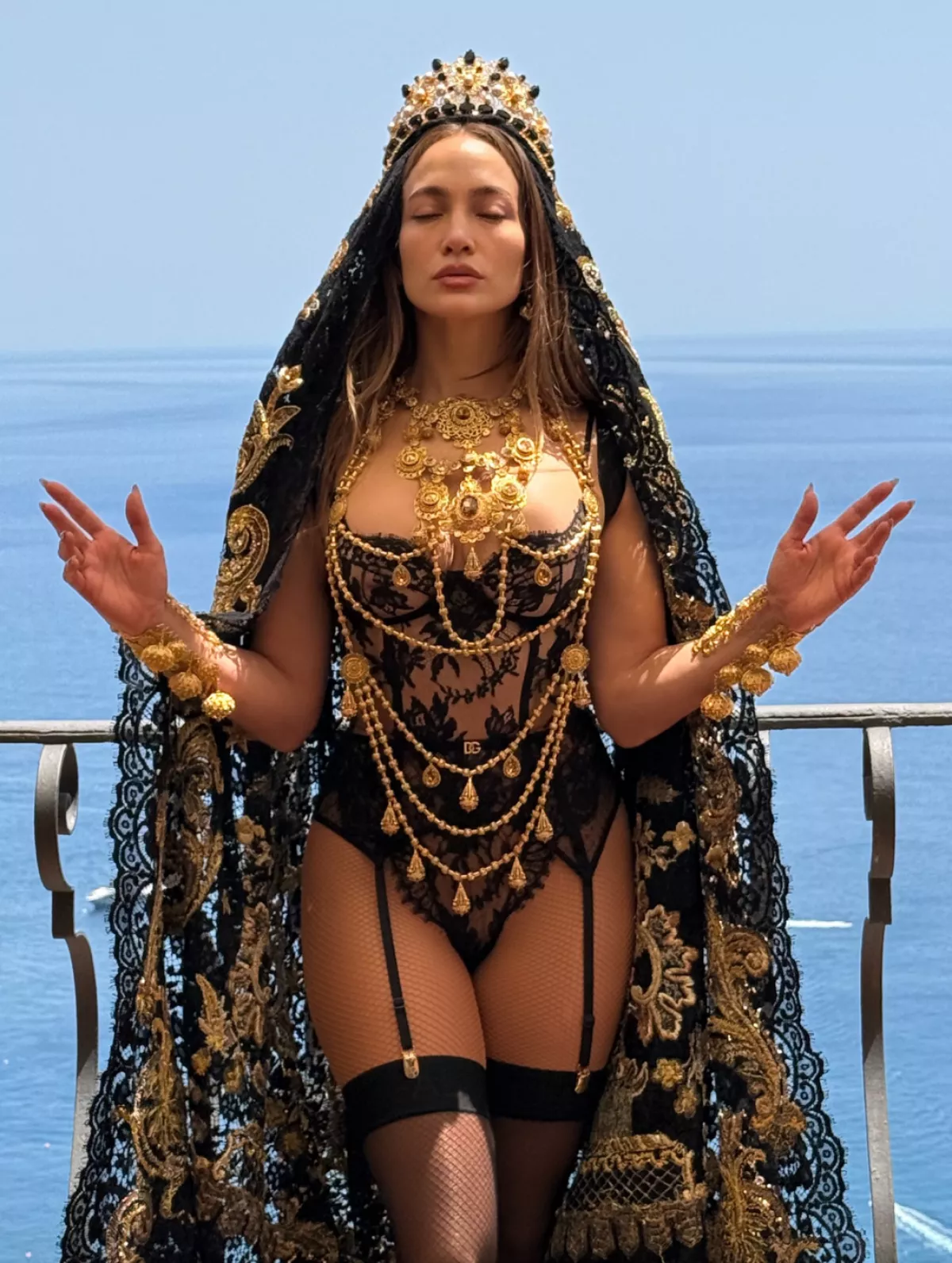 Jennifer Lopez celebra su cumpleaños 57 con un mensaje de optimismo