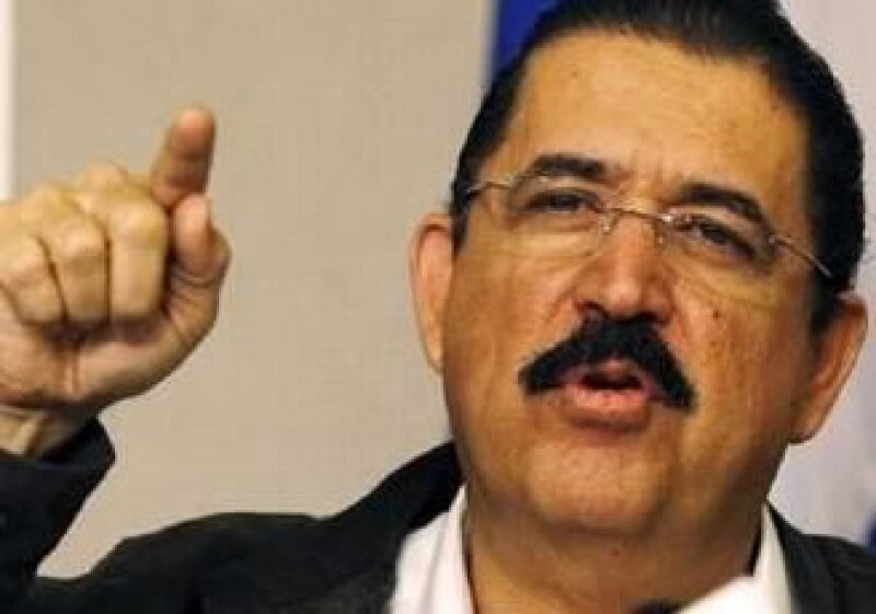 Zelaya dijo que regresaría acompañado de varios presidentes. (Foto: Reuters)