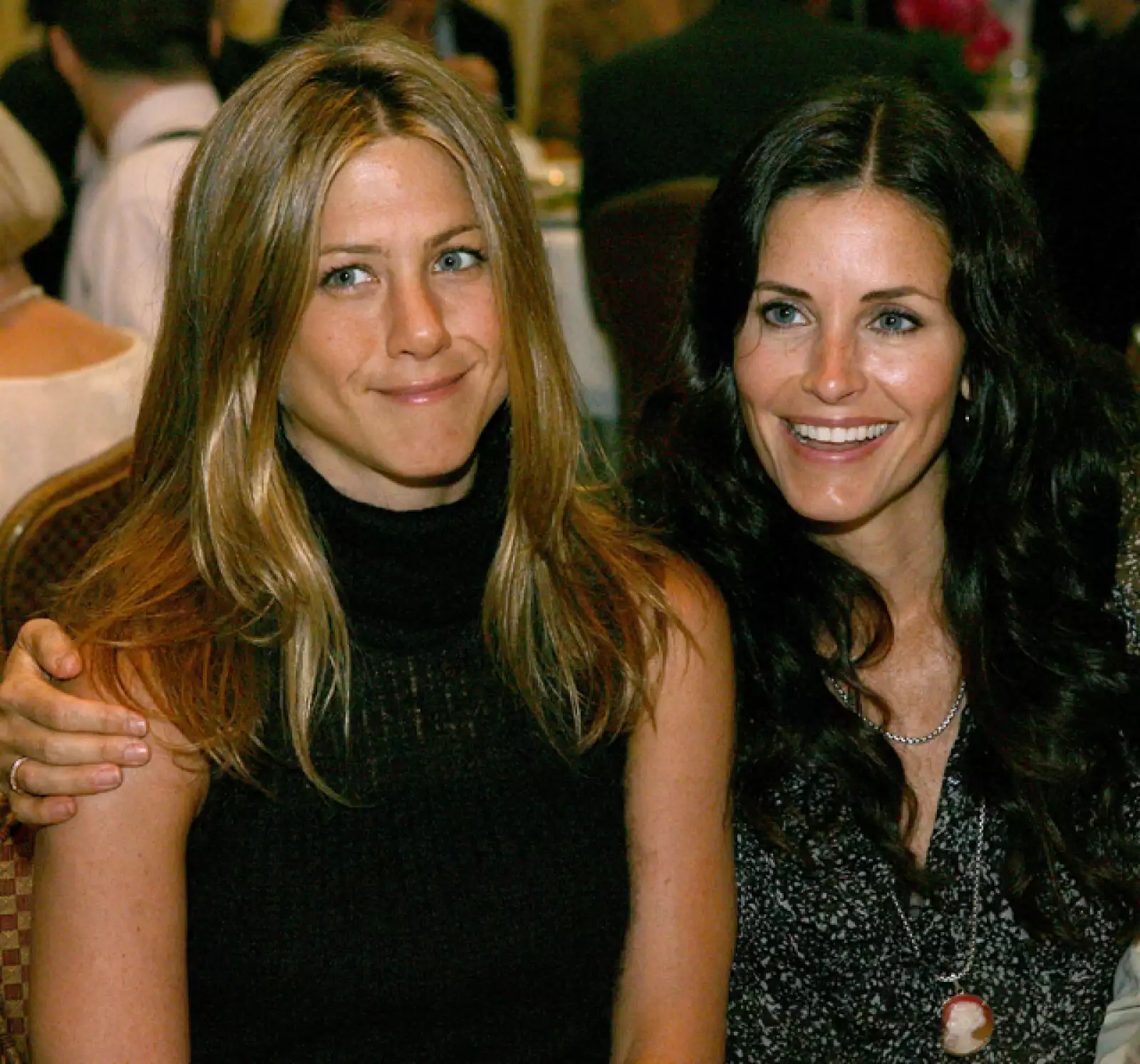 Después de Friends, Courteney invitó a Jen a una fiesta en honor de la familia Arquette en 2006.