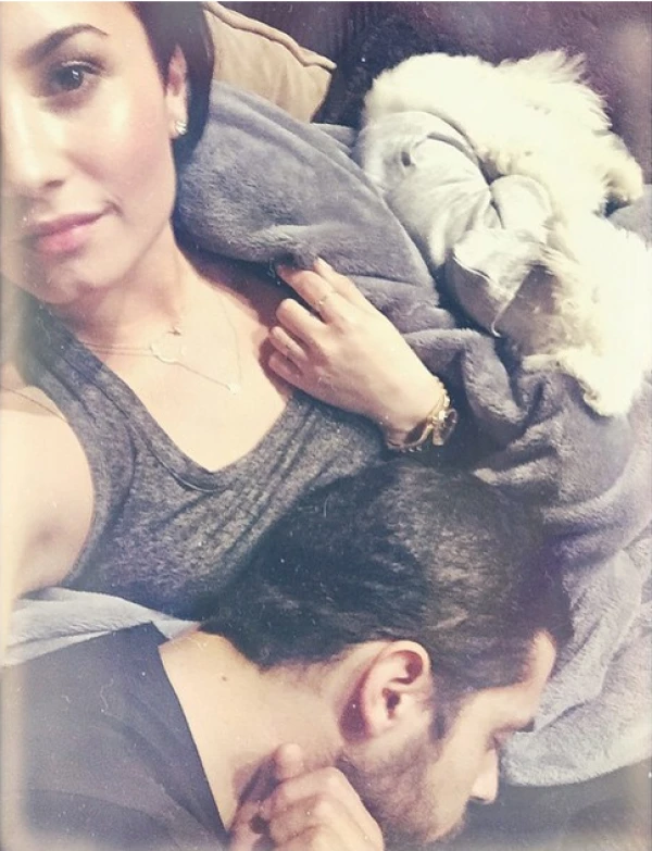 La cantante había publicado meses atrás una imagen similar en donde mostraba como dormían los hombres de su vida.