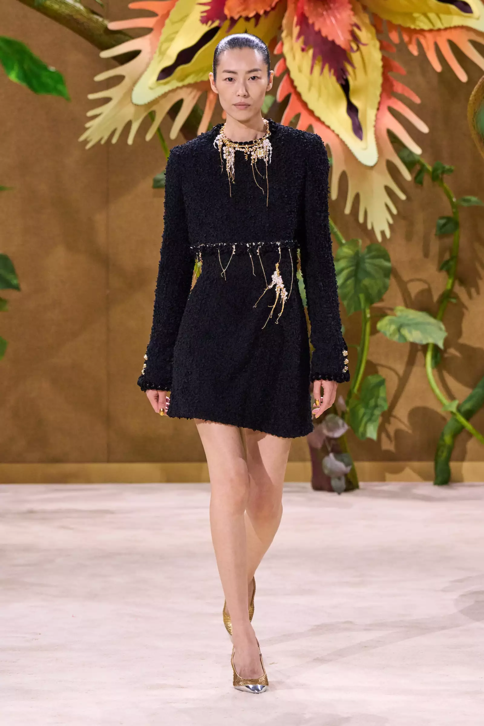 Chanel HC F26 059.jpg