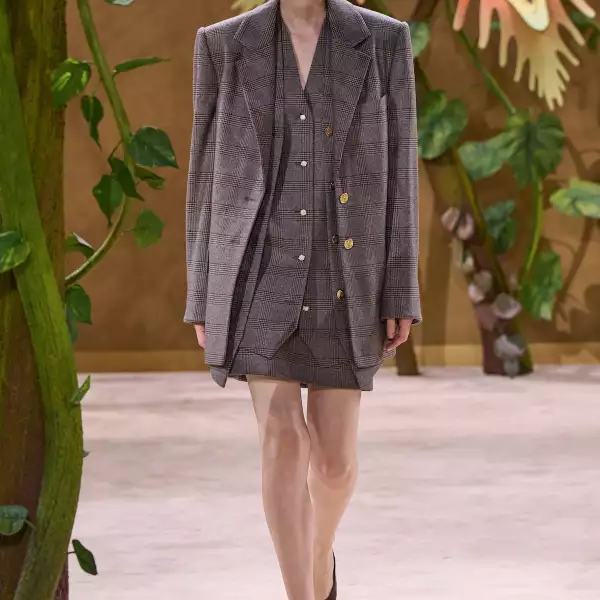 Chanel HC F26 040.jpg