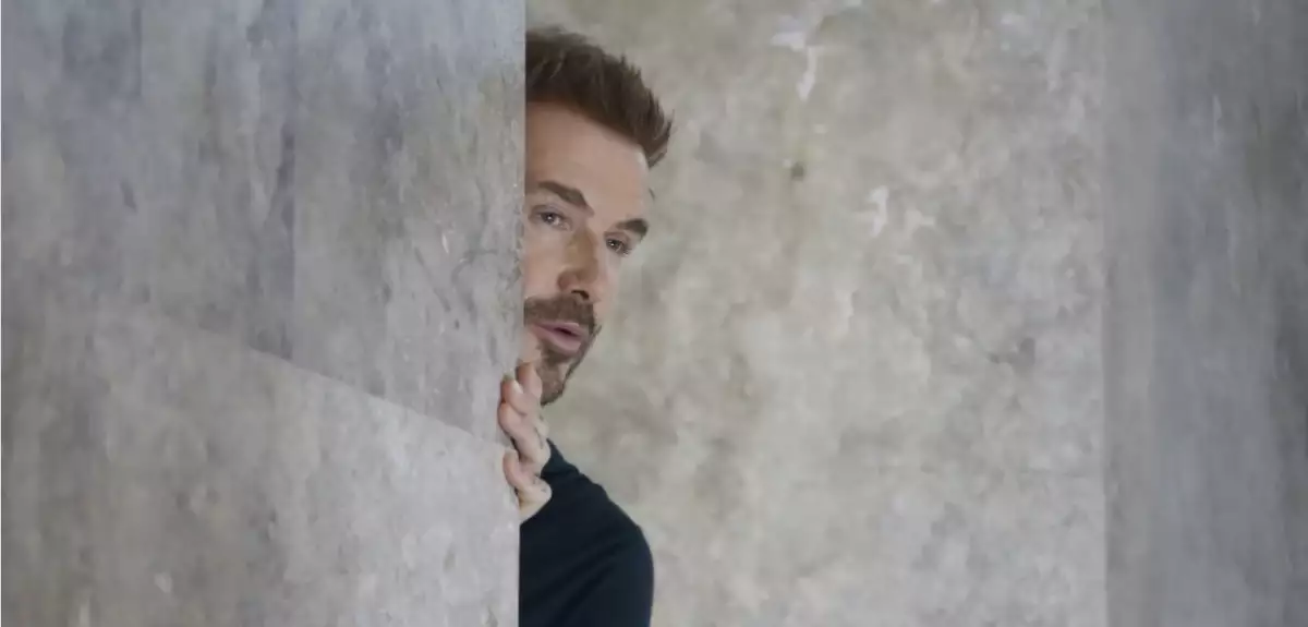 Victoria y David Beckham recrean uno de sus momentos más épicos para un comercial de Uber Eats en el Super Bowl.