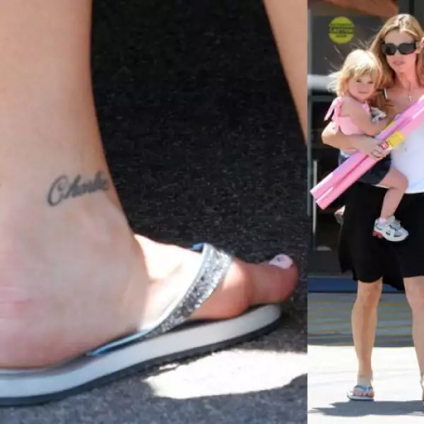 Denise Richards aún conserva el tatuaje que se hizo de Charlie Sheen, su ex-esposo.