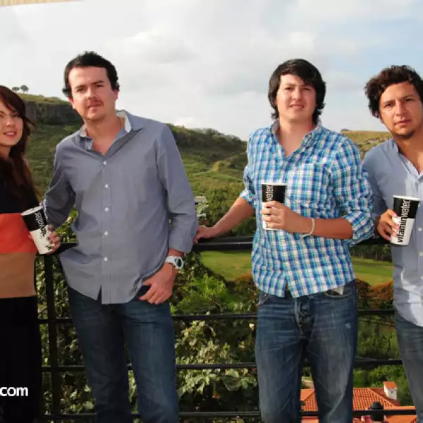 Paty Gómez,Juan Gómez,Luis Gómez,Félix Ron