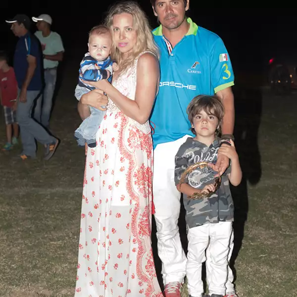 Diego, Melissa, Christian e Iker Velarde