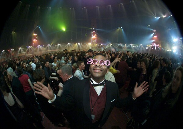 2000 NEW YEAR CELEBRATIONS - 01 JAN 2000