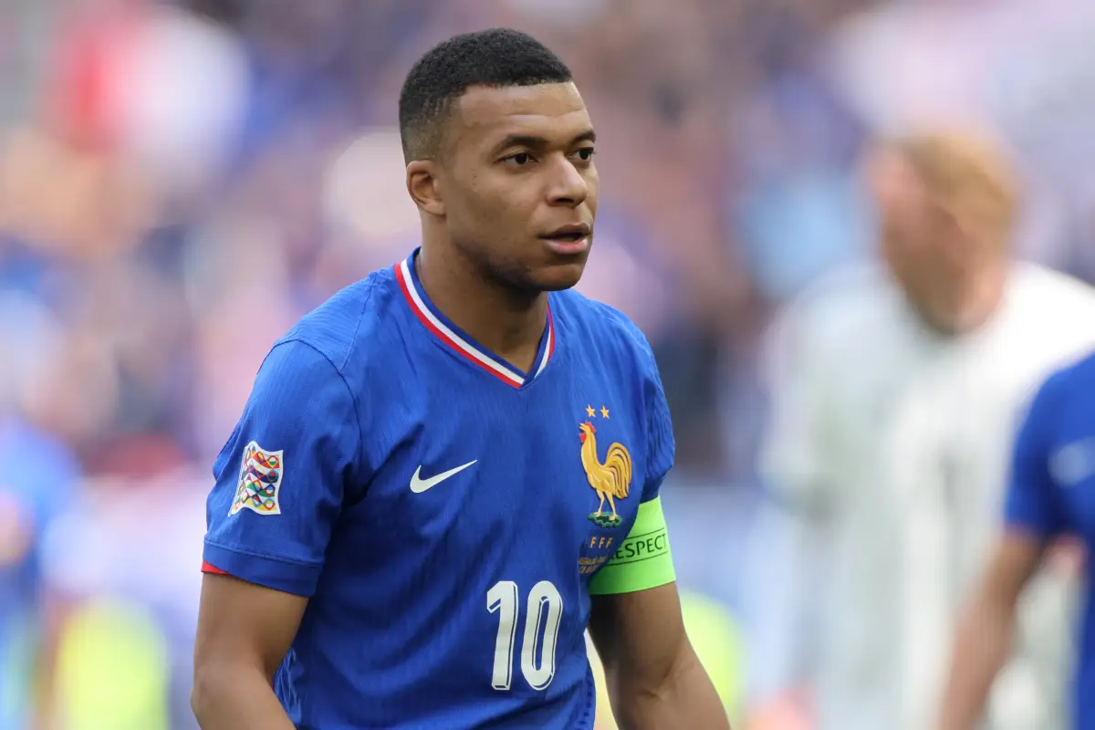 mbappe es hospitalizado