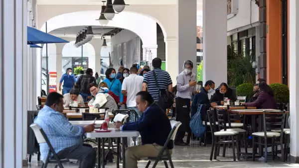 Confianza del consumidor alcanza su mejor desempeño del año en abril