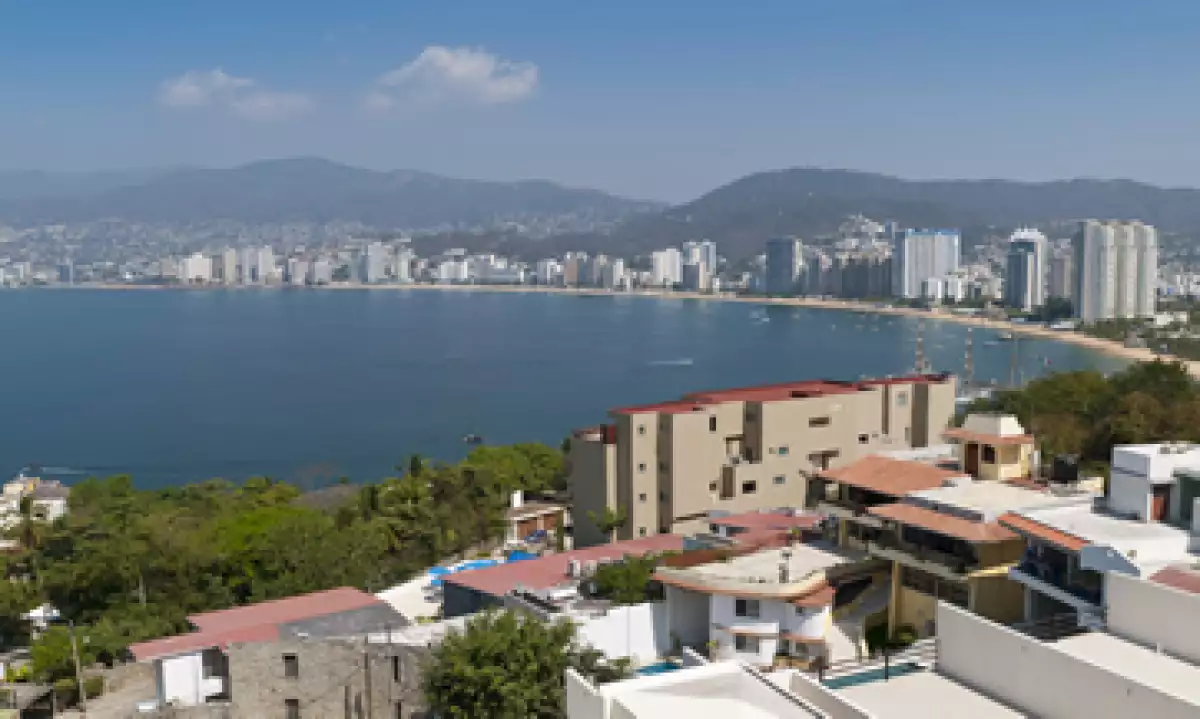 Los hoteles no son los únicos que se han visto afectados por las protestas, también las discotecas, bares y restaurantes. (Foto: iStock by Getty Images. )