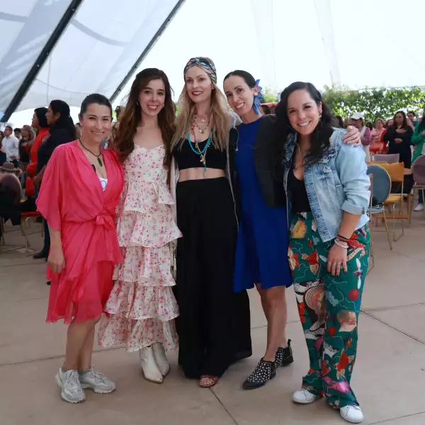 Karla González Juáregui,  Fernanda Velasco , Ana Victoria Garc
