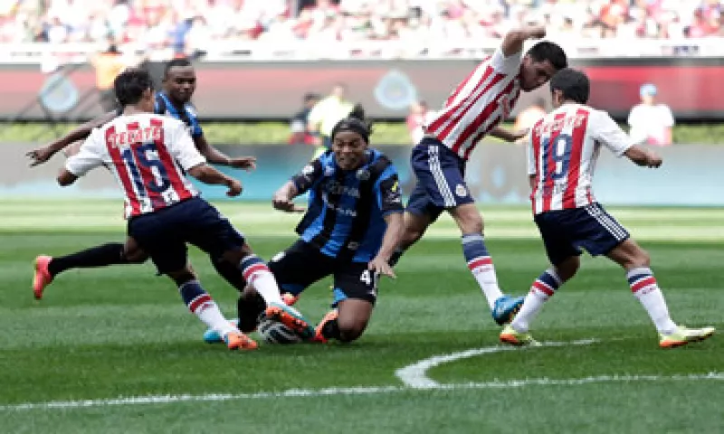 Las Chivas acumulan cinco partidos sin ganar en el torneo Apertura.  (Foto: Reuters)