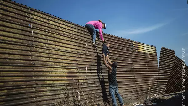 Climbing the Border Fence
