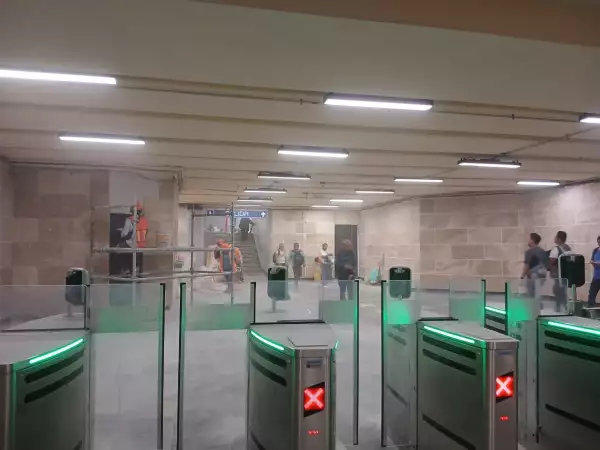 metro hi.jpeg
