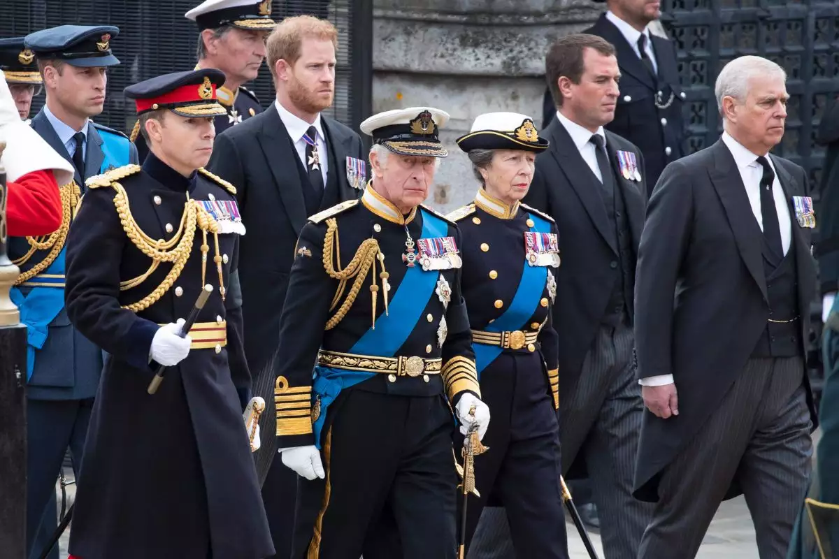 Expertos confían en que Harry se reconcilie con la Familia Real antes de al coronación de Carlos