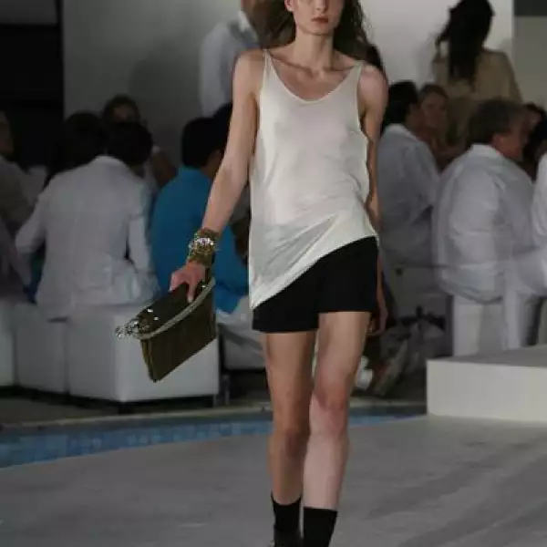 Pasarela Esteban Cortaza Nextel