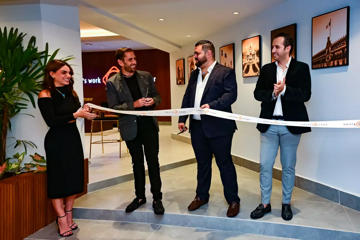 Inauguración Gruta 19 Corp.